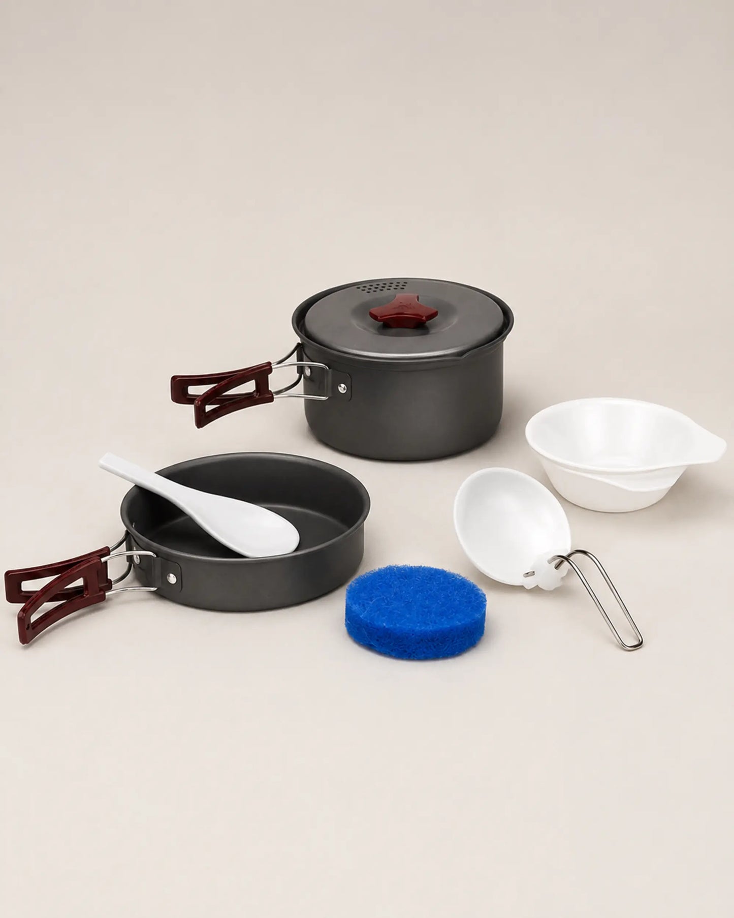 Fire-Maple compact package 203 with one pot, frying pan and accessories