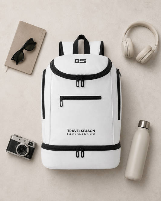 Front zip pocket detail on Scione gym backpack